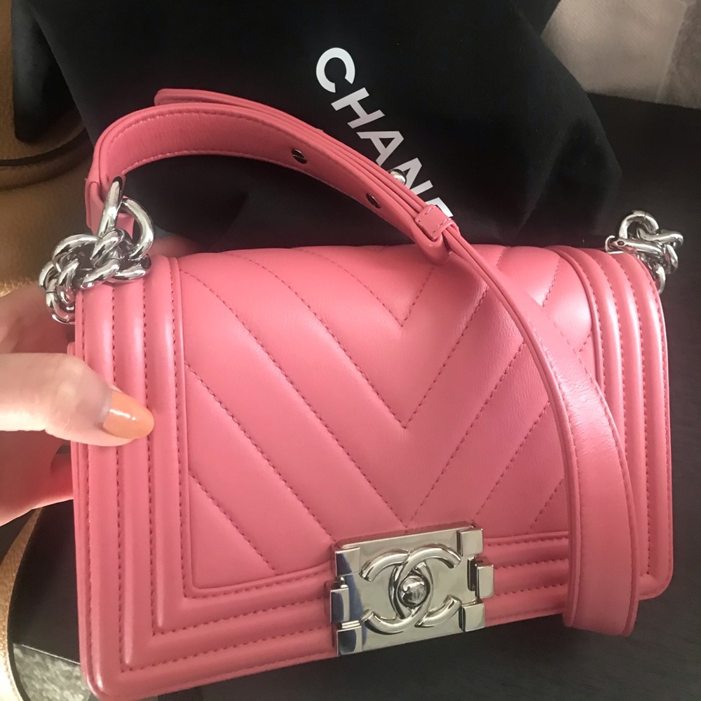 Chanel boy chevron in pink